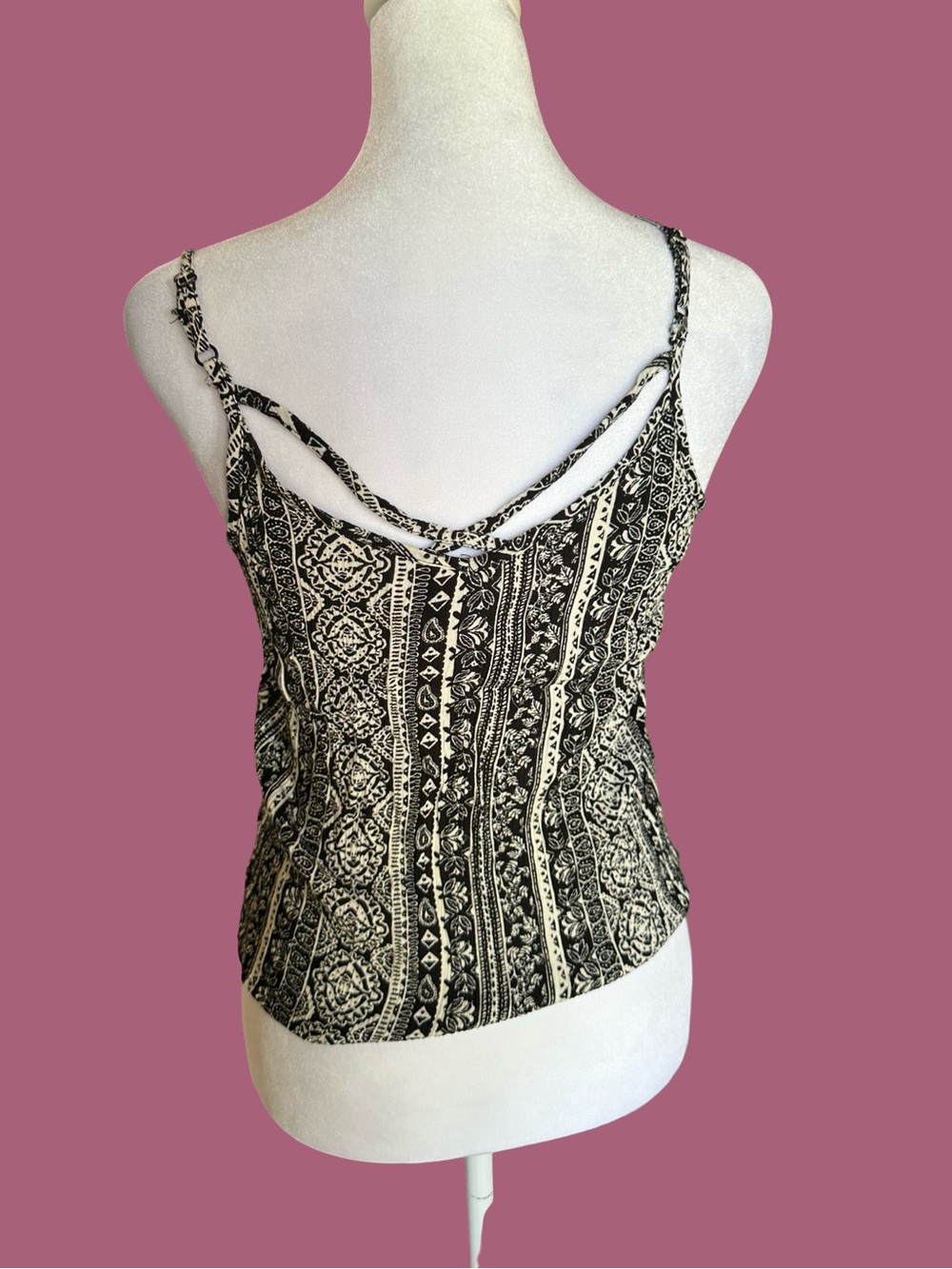 Lot of 3 Aeropostale & Mudd Blue floral, grey, black tank tops- 2 with lining - Picture 5 of 7